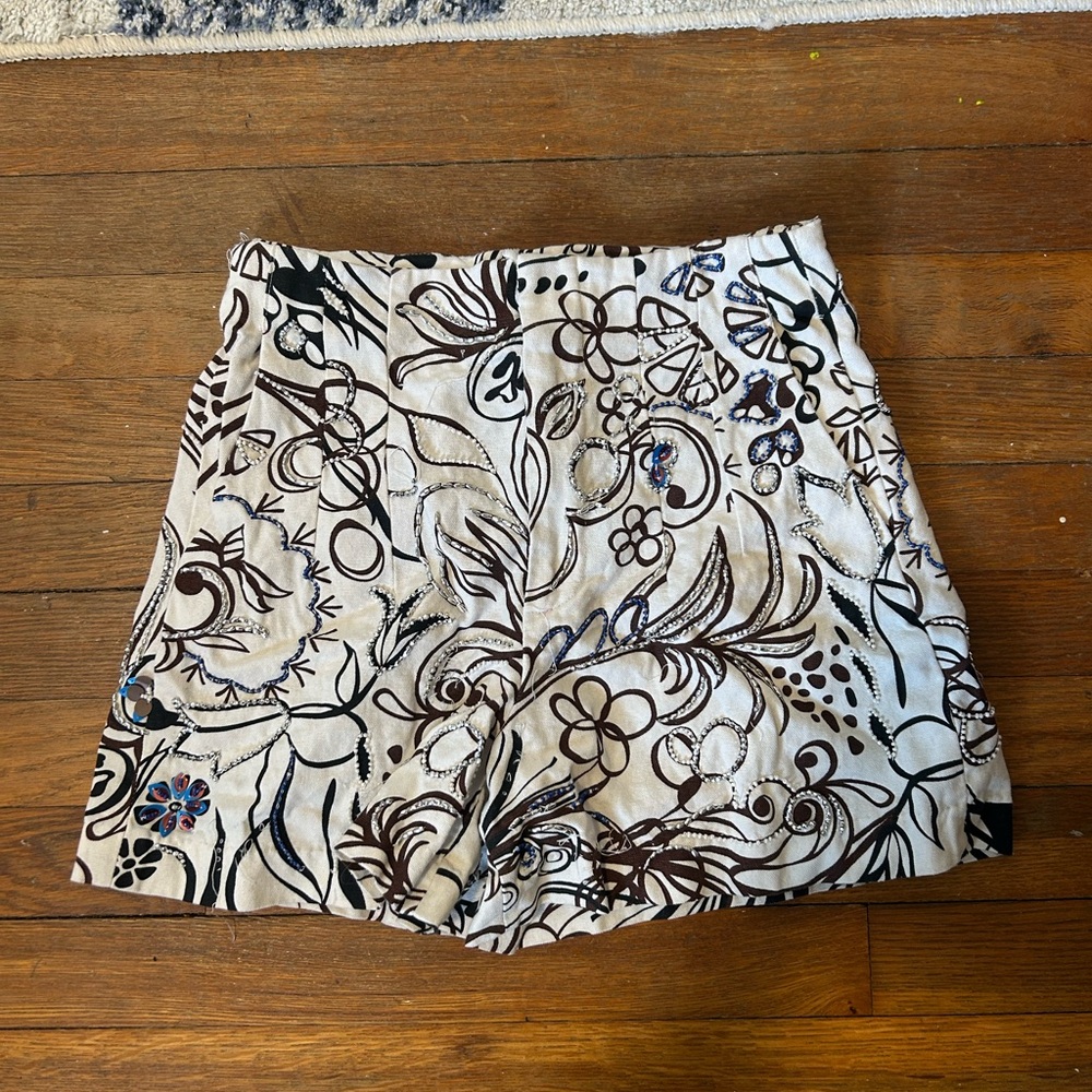 Zara beaded floral print cream shorts size xs
